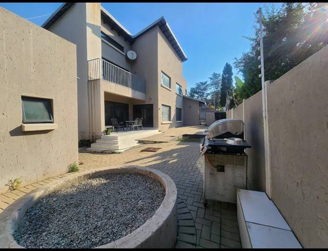 3 BEDROOM HOUSE FOR SALE IN LAMBTON